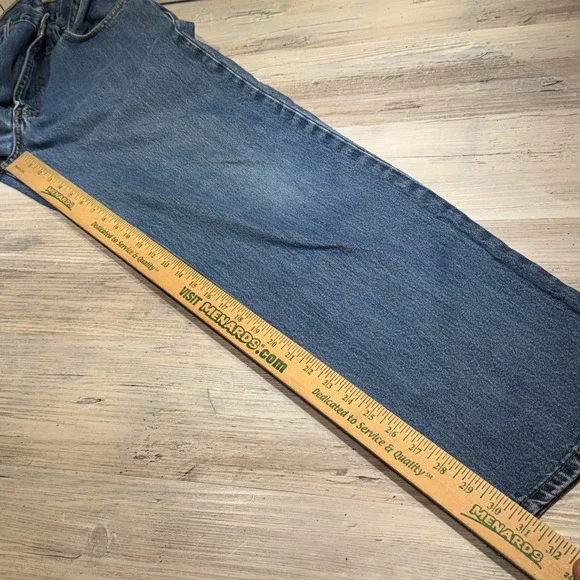 Levi's 550 Relaxed Fit Tapered Leg Men's Sz 36x34 Jeans Medium Wash Blue Denim - Picture 6 of 13